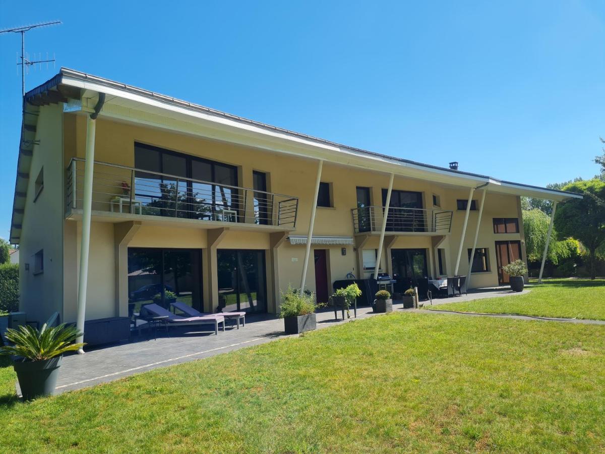 Villa Courtisols Екстериор снимка